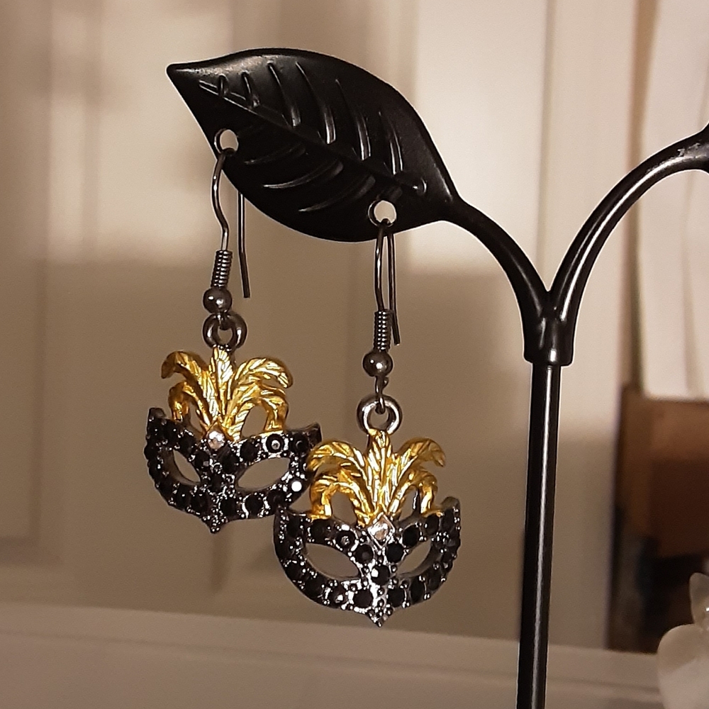 Hand Crafted Masquerade Mask Earrings Black Gold Mardi Gras Pierced - Picture 2 of 4